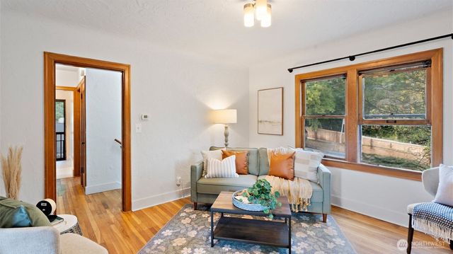 3211 Porter Street, Bremerton, WA 98312