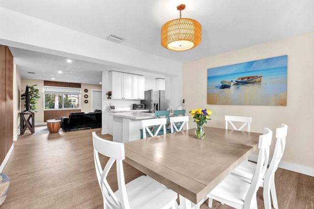 731 W Ilex Drive, West Palm Beach, FL 33403