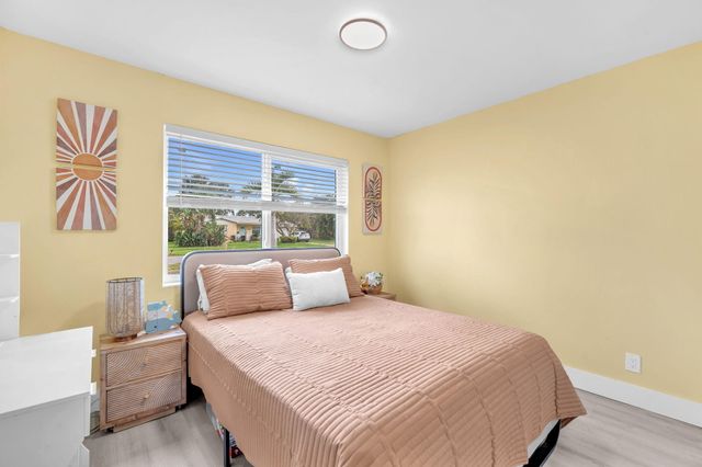 731 W Ilex Drive, West Palm Beach, FL 33403