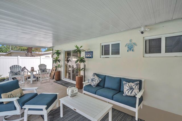 731 W Ilex Drive, West Palm Beach, FL 33403