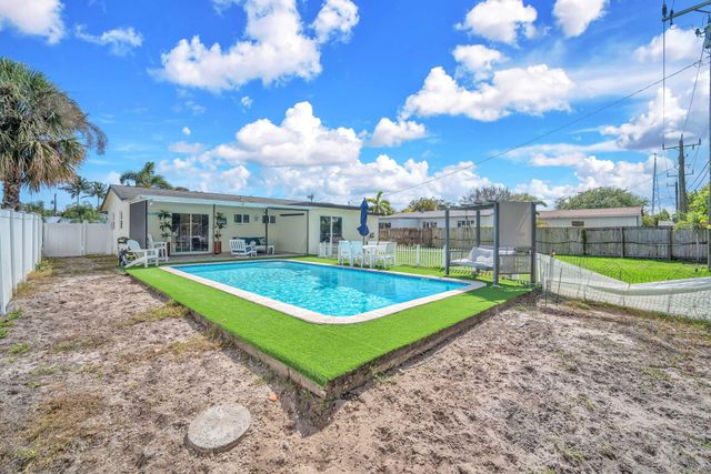 731 W Ilex Drive, West Palm Beach, FL 33403