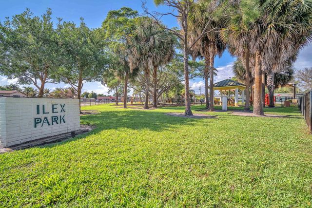 731 W Ilex Drive, West Palm Beach, FL 33403