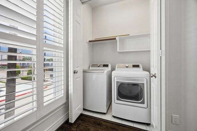 1904 Greenwich Place Drive, Houston, TX 77019