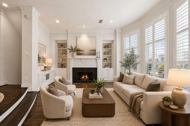 1904 Greenwich Place Drive, Houston, TX 77019