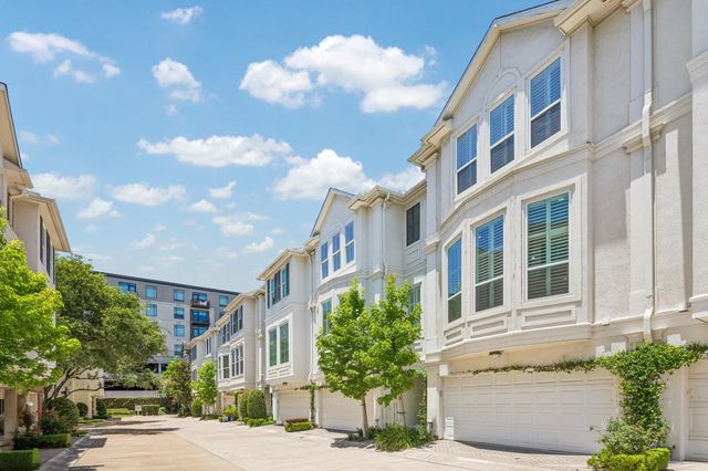 1904 Greenwich Place Drive, Houston, TX 77019