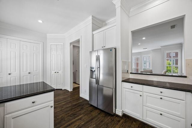 1904 Greenwich Place Drive, Houston, TX 77019