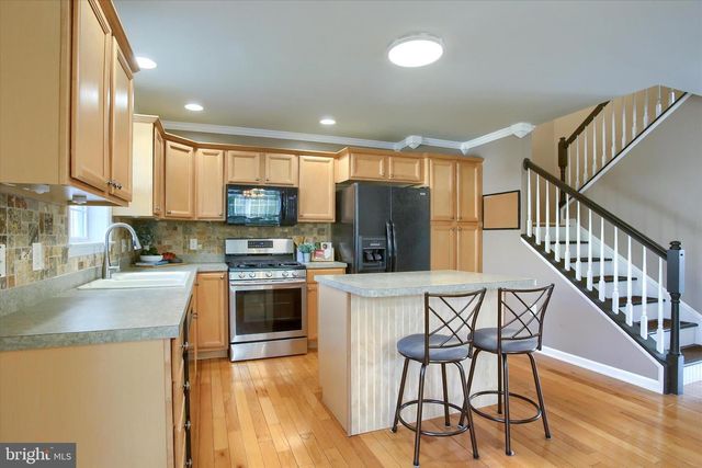 154 MAPLETON BLVD, Harrisburg, PA 17112