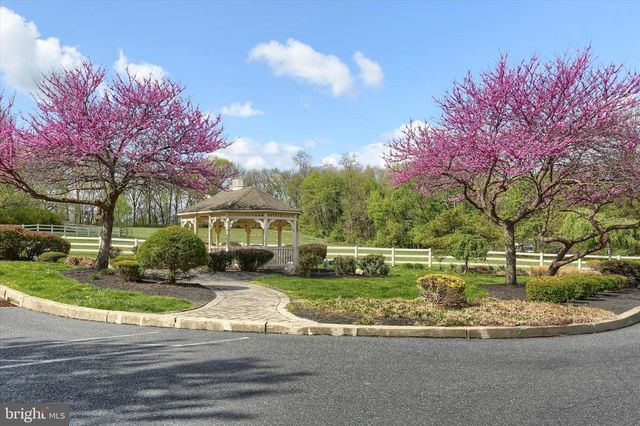 154 MAPLETON BLVD, Harrisburg, PA 17112