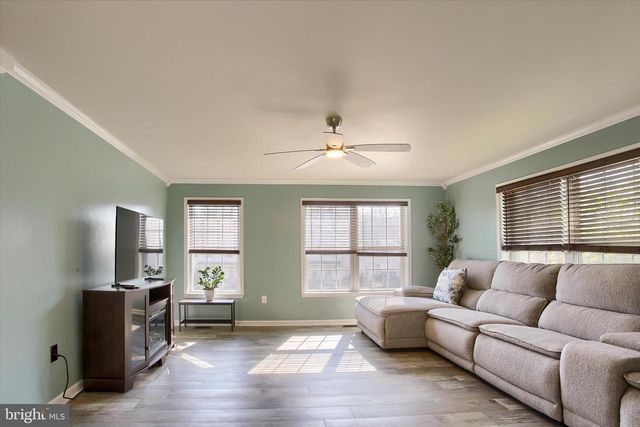 154 MAPLETON BLVD, Harrisburg, PA 17112