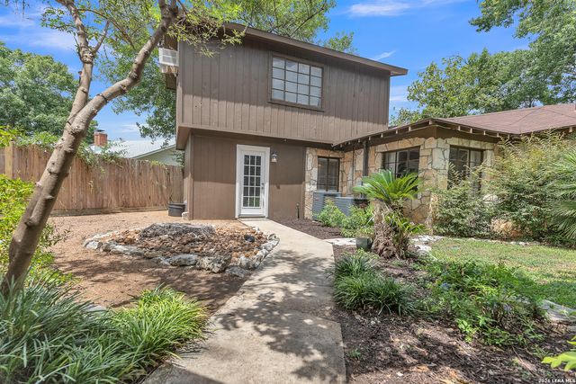 1130 Bartholomae Street, Seguin, TX 78155