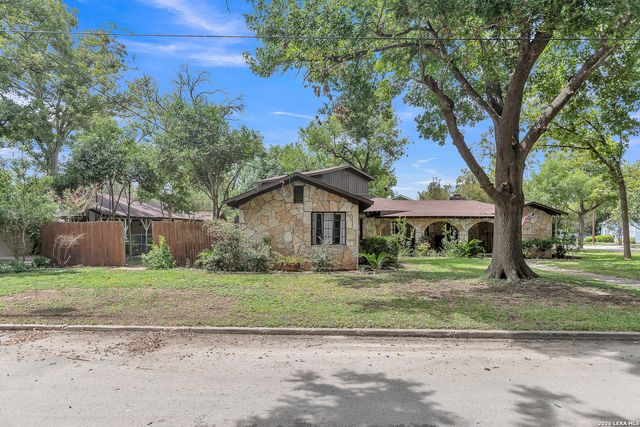 1130 Bartholomae Street, Seguin, TX 78155