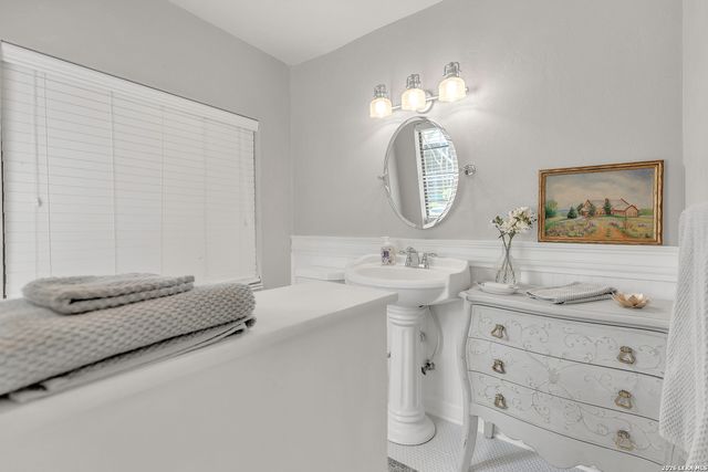 1130 Bartholomae Street, Seguin, TX 78155