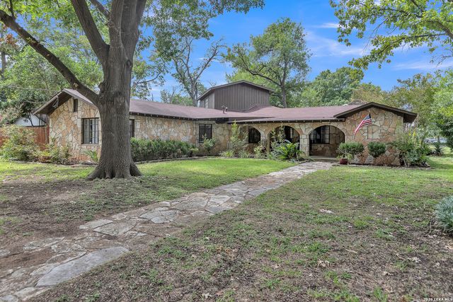 1130 Bartholomae Street, Seguin, TX 78155