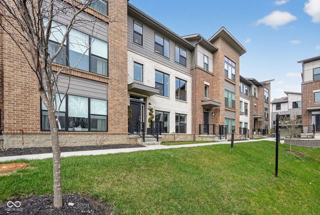 11571 Huffington Street, Carmel, IN 46032