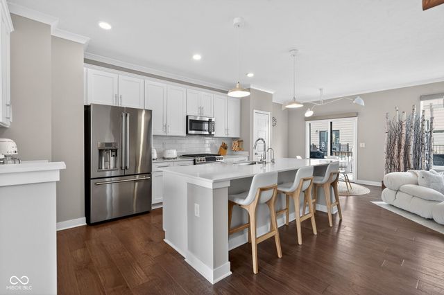 11571 Huffington Street, Carmel, IN 46032