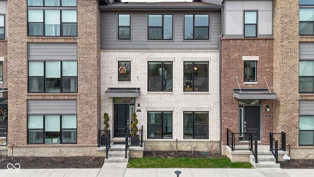 11571 Huffington Street, Carmel, IN 46032