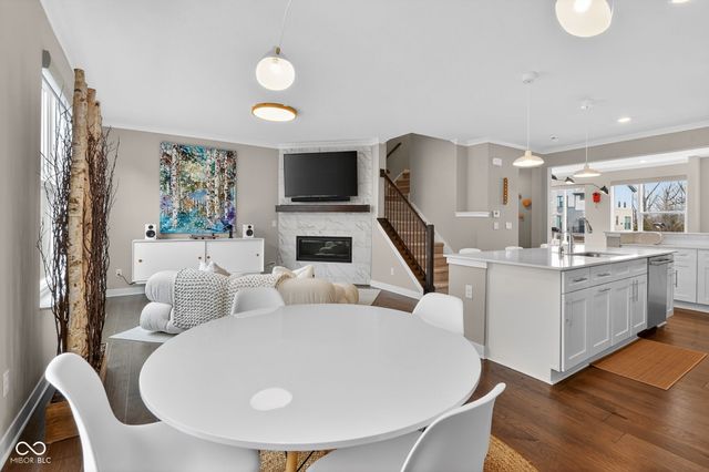 11571 Huffington Street, Carmel, IN 46032