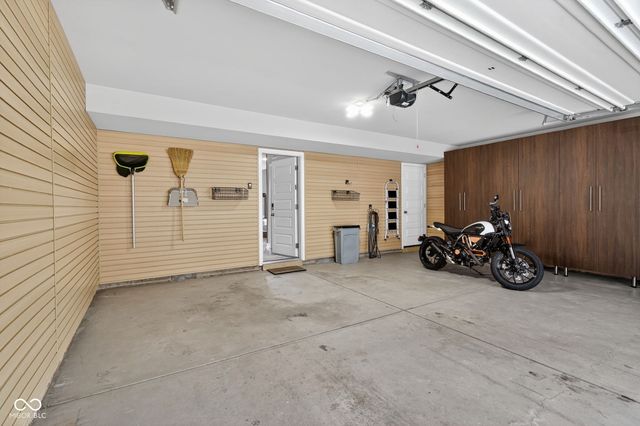 11571 Huffington Street, Carmel, IN 46032