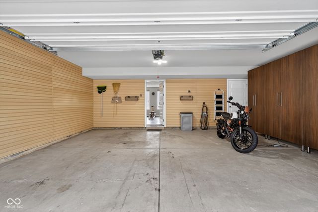 11571 Huffington Street, Carmel, IN 46032