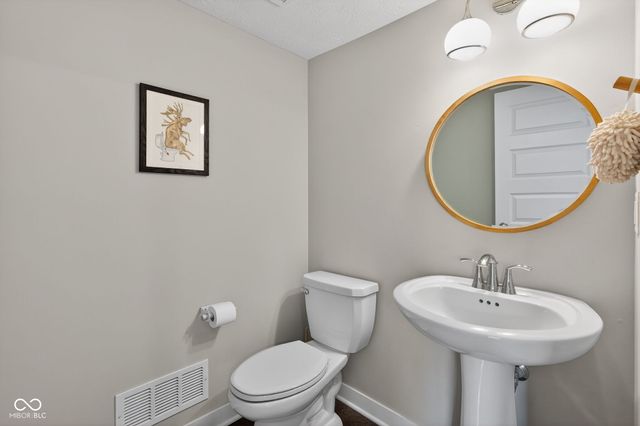 11571 Huffington Street, Carmel, IN 46032