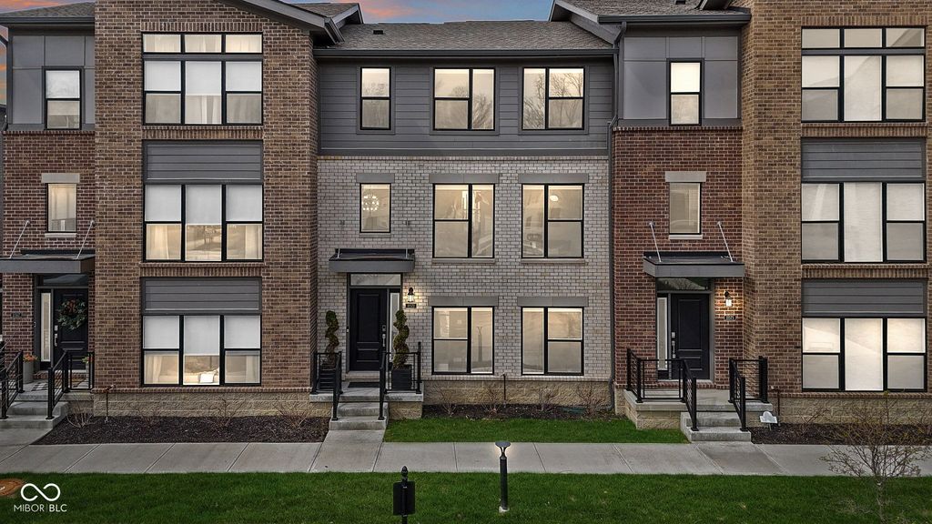 11571 Huffington Street, Carmel, IN 46032