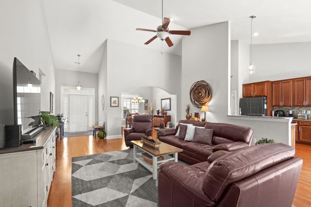 9181 Abingdon Dr., Myrtle Beach, SC 29579