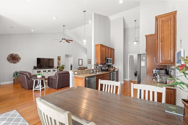 9181 Abingdon Dr., Myrtle Beach, SC 29579