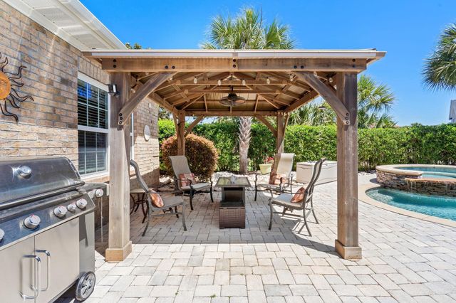 9181 Abingdon Dr., Myrtle Beach, SC 29579