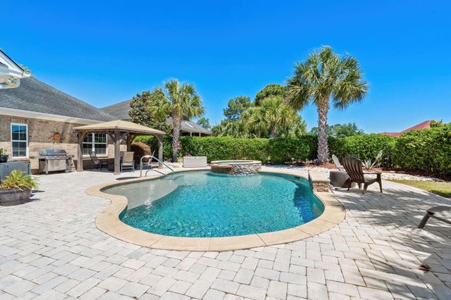 9181 Abingdon Dr., Myrtle Beach, SC 29579