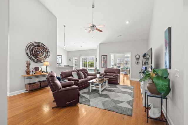 9181 Abingdon Dr., Myrtle Beach, SC 29579