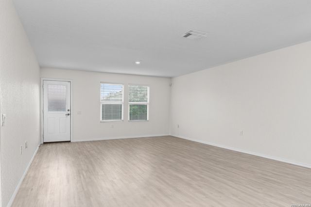 12055 Links Parkway, San Antonio, TX 78221