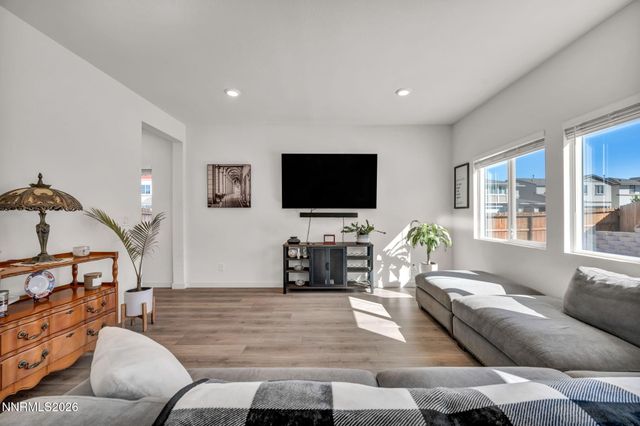 8830 Gazing Star Drive, Reno, NV 89506