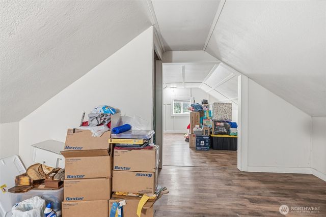 228 Holcomb Spur Road, Kelso, WA 98626