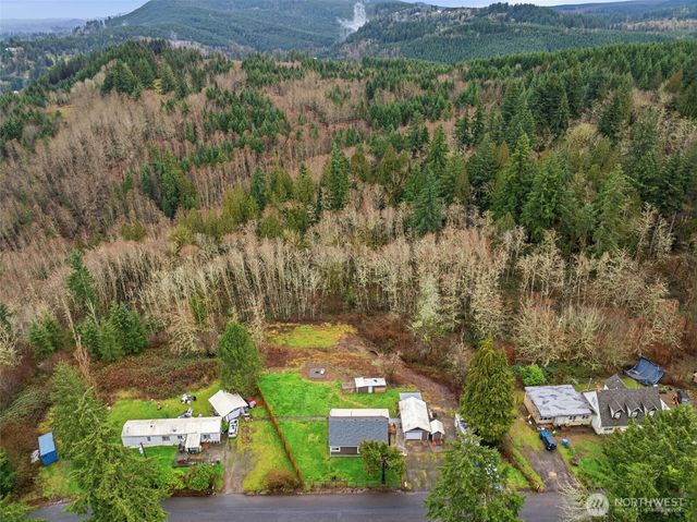 228 Holcomb Spur Road, Kelso, WA 98626