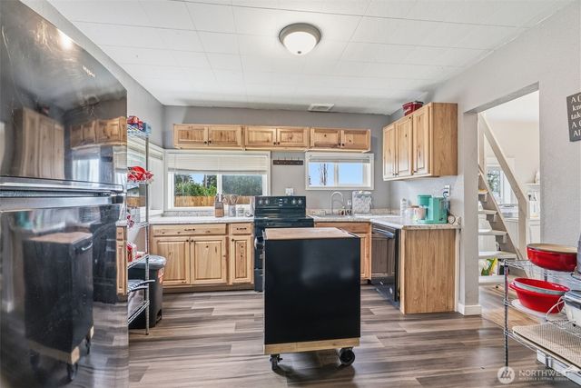 228 Holcomb Spur Road, Kelso, WA 98626