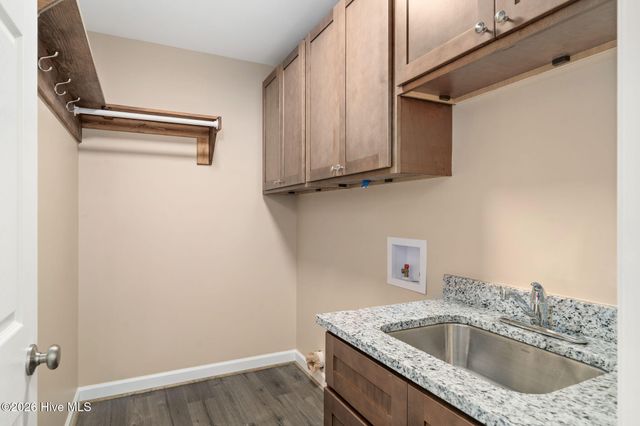 214 N Walnut Street, Rose Hill, NC 28458