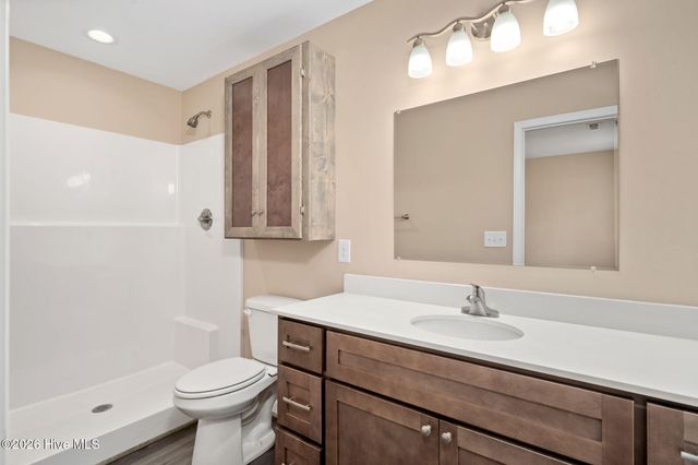 214 N Walnut Street, Rose Hill, NC 28458