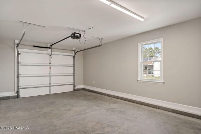 214 N Walnut Street, Rose Hill, NC 28458