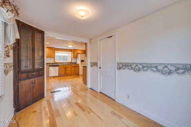 3415 Forest View Road, Kingsport, TN 37660