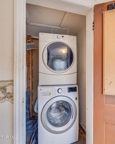 3415 Forest View Road, Kingsport, TN 37660