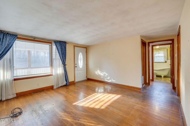 3415 Forest View Road, Kingsport, TN 37660