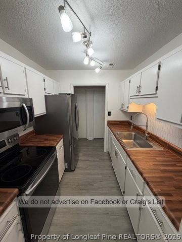 209 Eppingdale Drive, Spring Lake, NC 28390