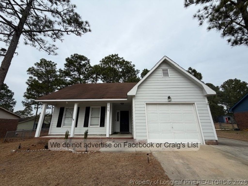 209 Eppingdale Drive, Spring Lake, NC 28390