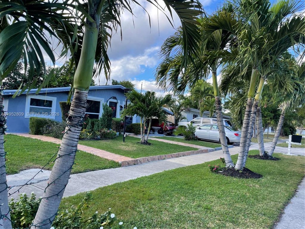 621 SW 56th Ave, Margate, FL 33068