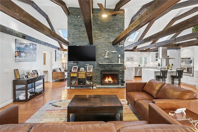 10 Blue Mist Drive, Lincoln, RI 02838