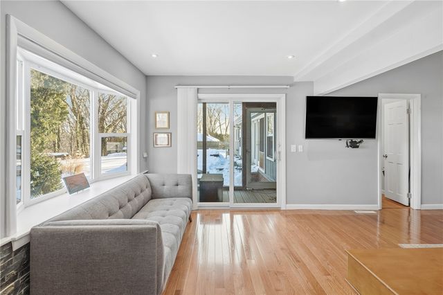 10 Blue Mist Drive, Lincoln, RI 02838