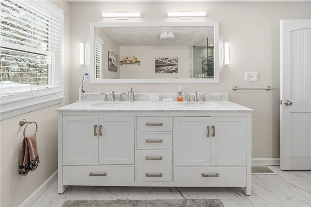 10 Blue Mist Drive, Lincoln, RI 02838