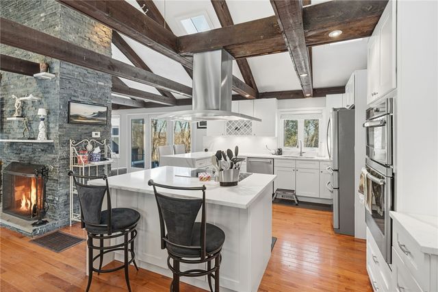 10 Blue Mist Drive, Lincoln, RI 02838