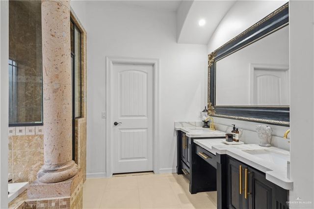 2020 Rice Avenue, Mcallen, TX 78504