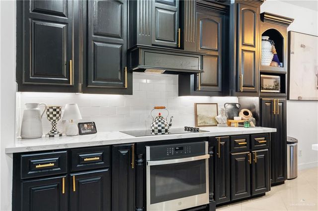 2020 Rice Avenue, Mcallen, TX 78504